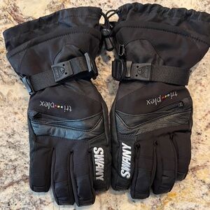 Swany Black youth large ski gloves-only worn for one season